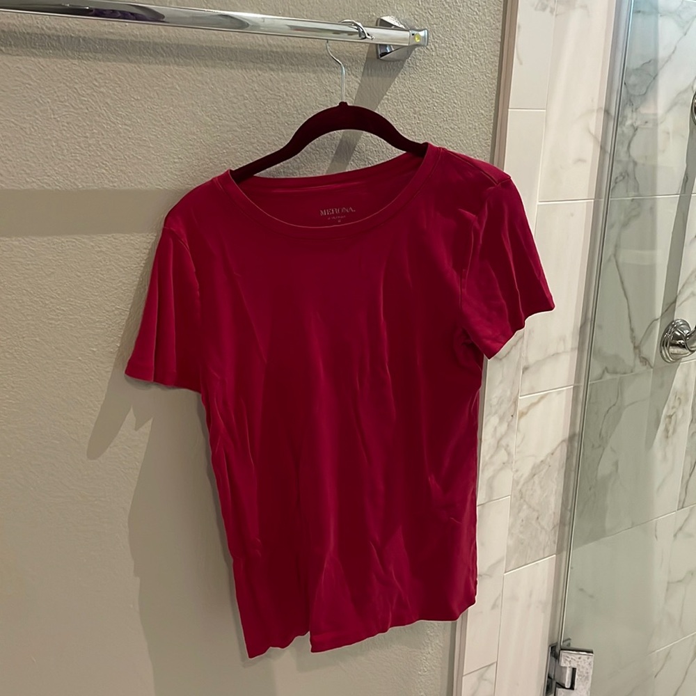 Merona red T-shirt